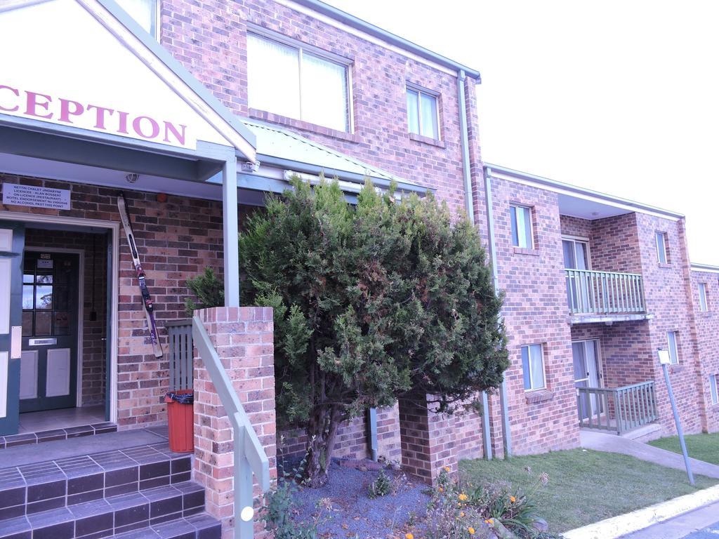 Acacia Snowy Motel Jindabyne Bagian luar foto