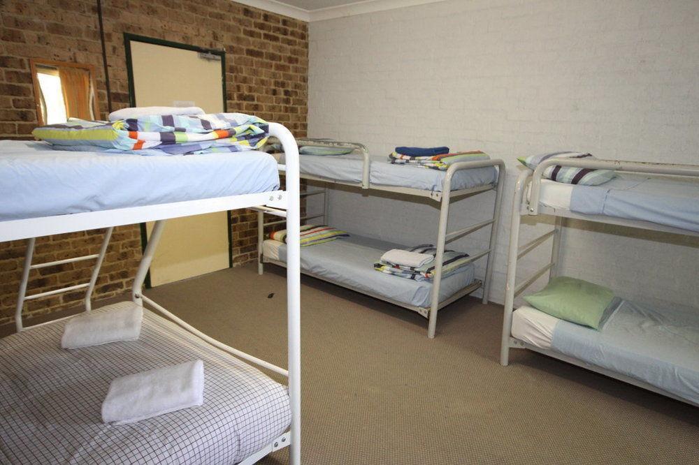 Acacia Snowy Motel Jindabyne Bagian luar foto