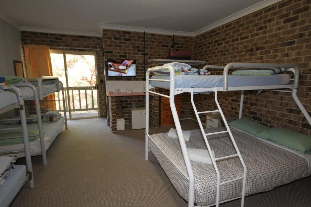 Acacia Snowy Motel Jindabyne Bagian luar foto
